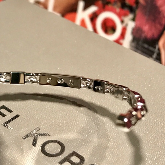 🎁 NWT!! $175 MICHAEL KORS Mercer Link Silver Cuff - Picture 4 of 7